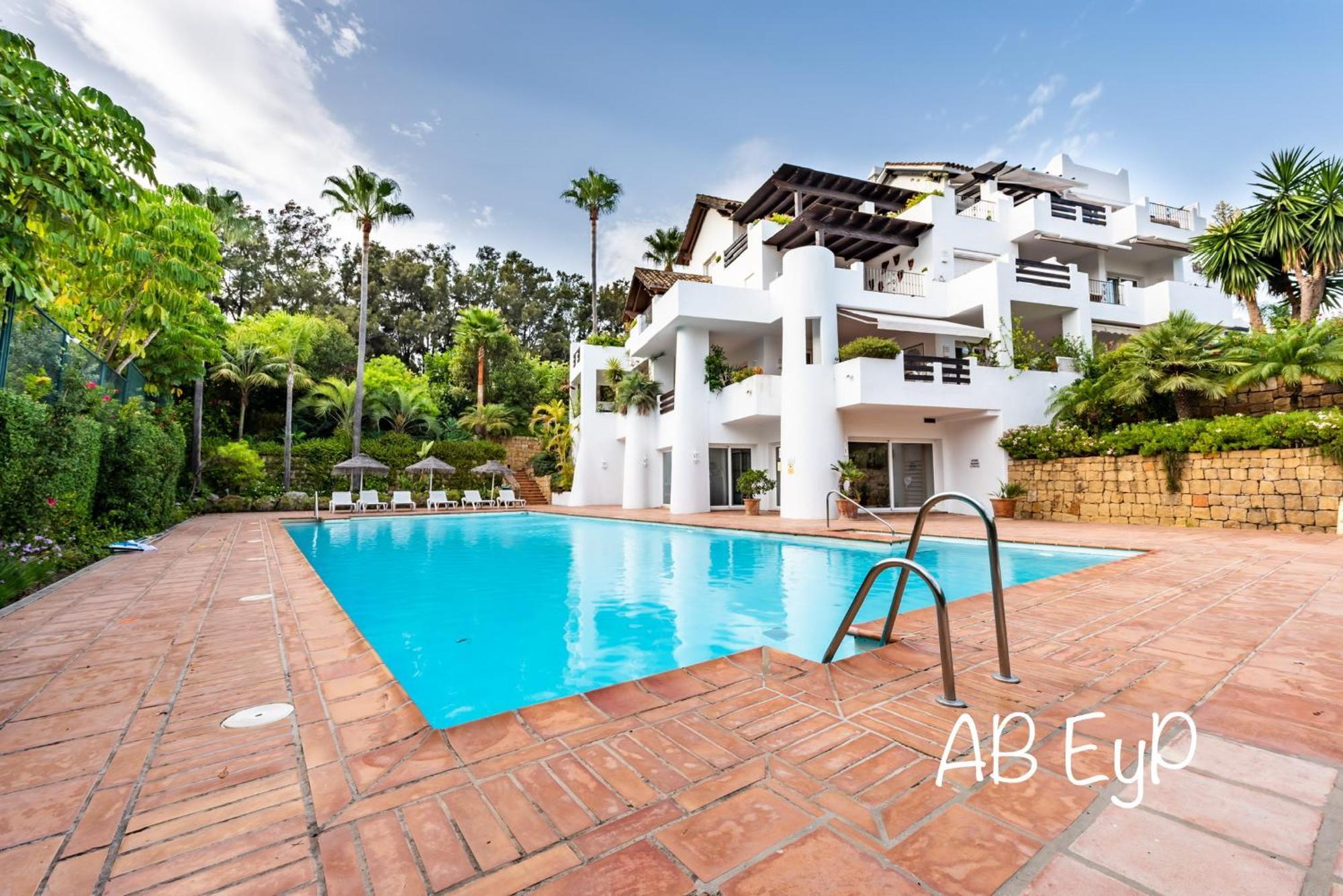Alcazaba Beach Apartment Estepona Exterior foto