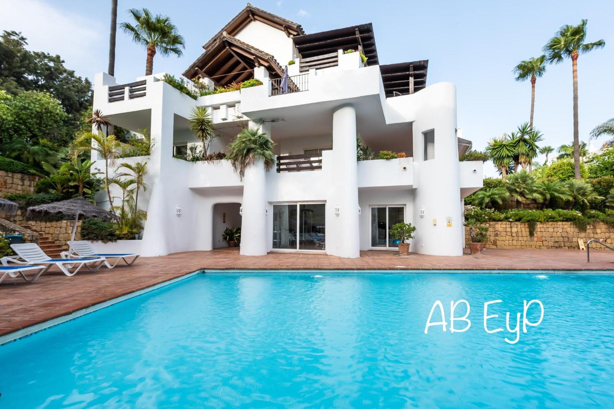 Alcazaba Beach Apartment Estepona Exterior foto