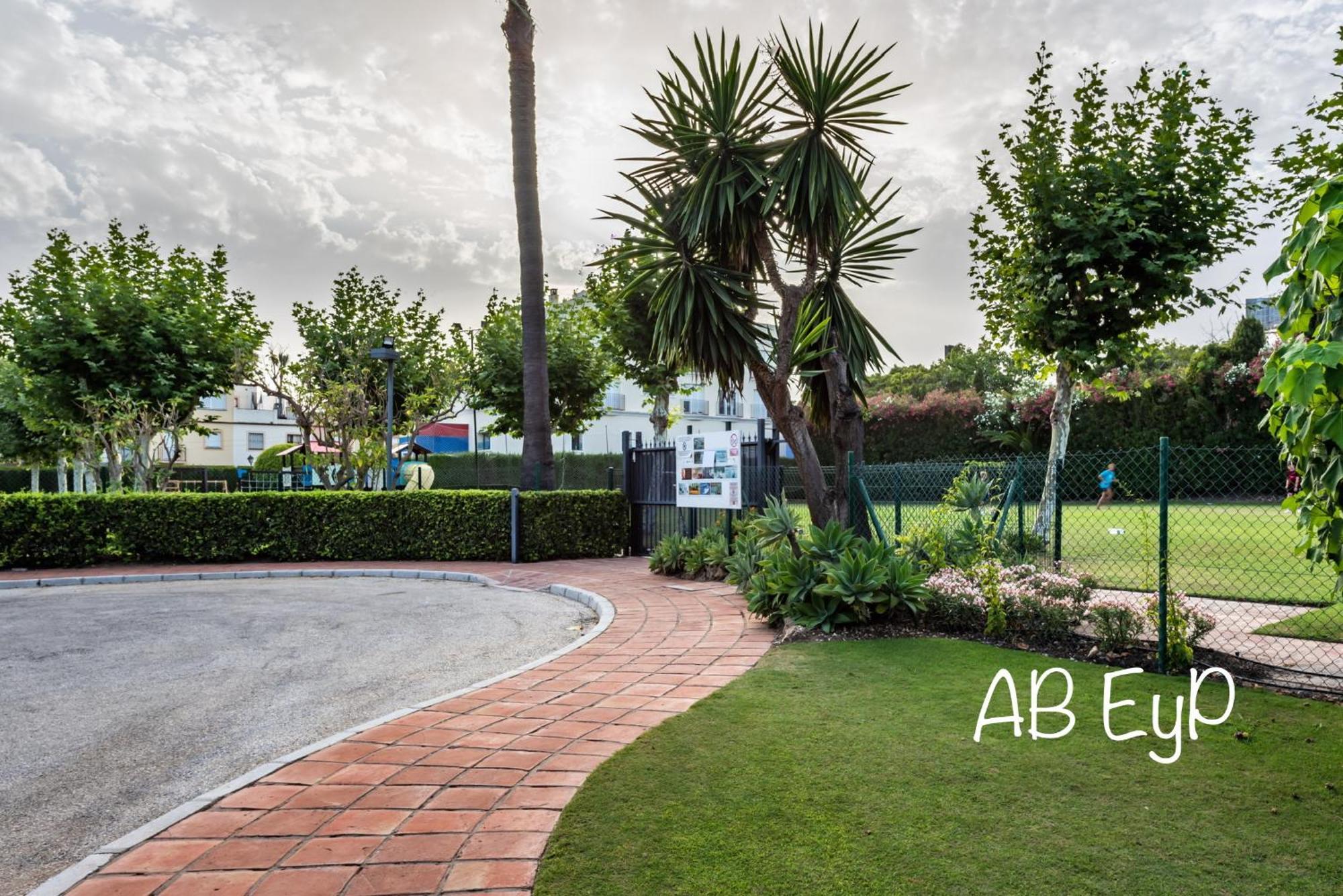 Alcazaba Beach Apartment Estepona Exterior foto