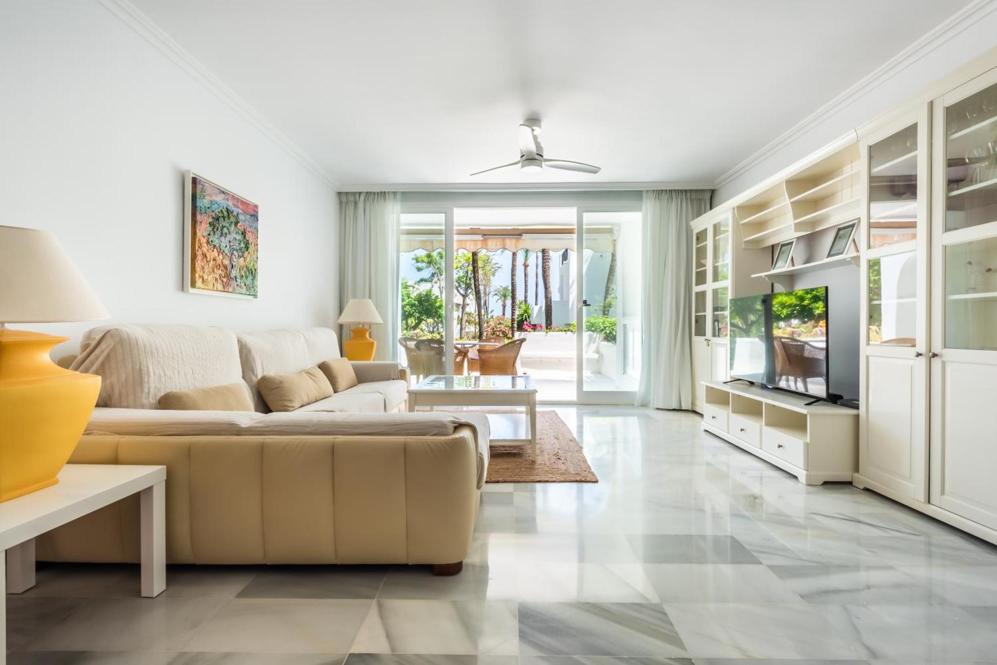 Alcazaba Beach Apartment Estepona Exterior foto