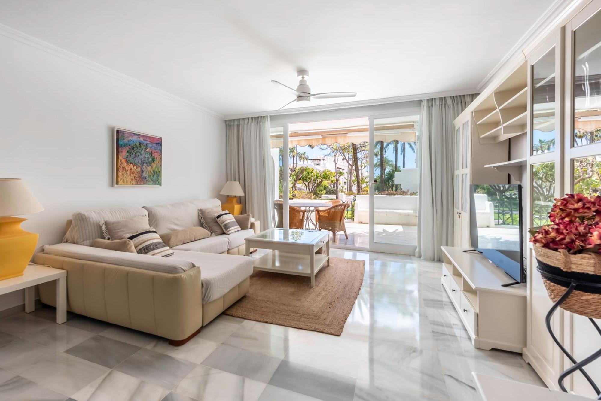 Alcazaba Beach Apartment Estepona Exterior foto